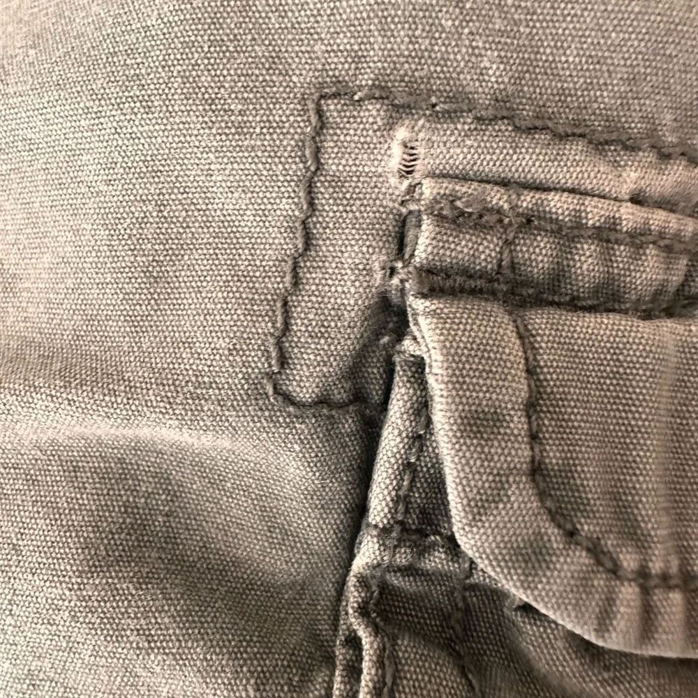 KIDS CARTERS DISTRESSED GRAY COTTON CARGO SHORTS - SIZE 5
